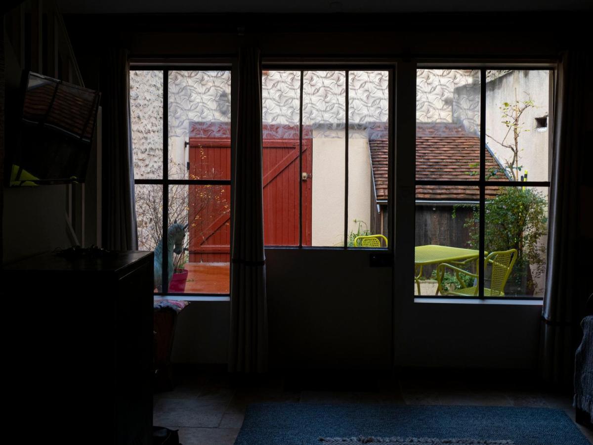 Voyage… Villa Noyers-sur-Serein Exterior foto